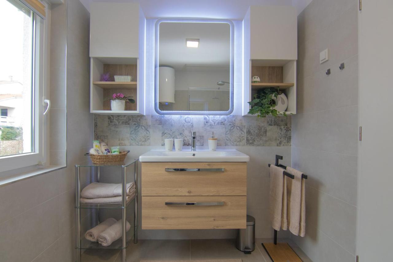 Apartment Neda Krk Town Dış mekan fotoğraf